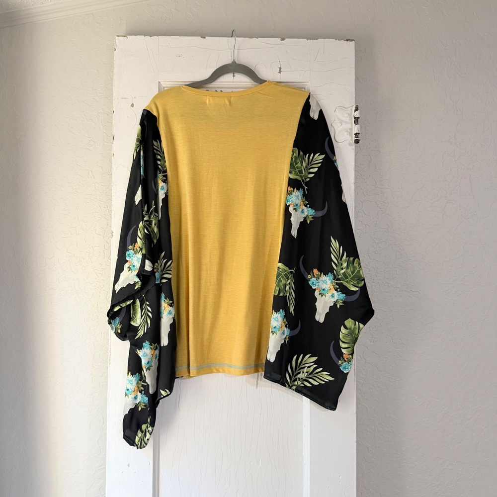 Wanderer by Southern Grace Yellow Cactus Kimono Sleeve Top Western Boho Large - Picture 2 of 4